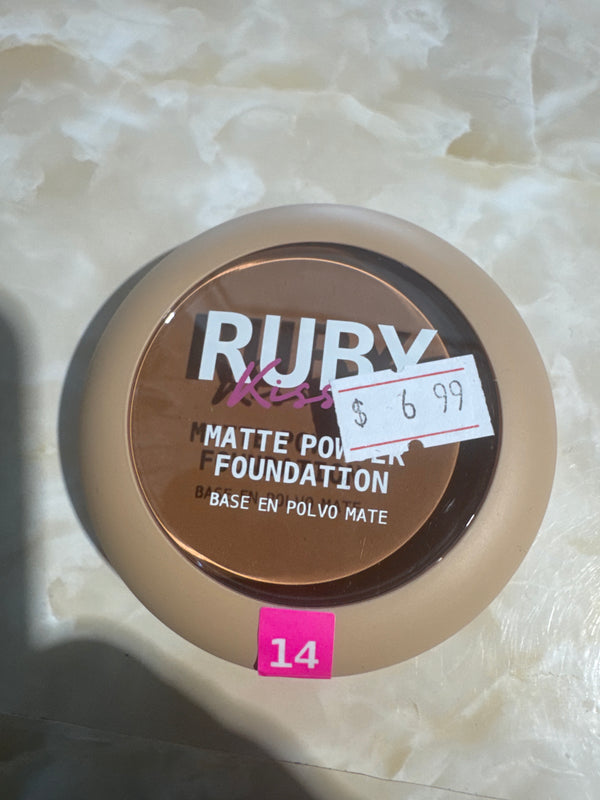 MAKE UP FOUNDATIONS AND POWDER