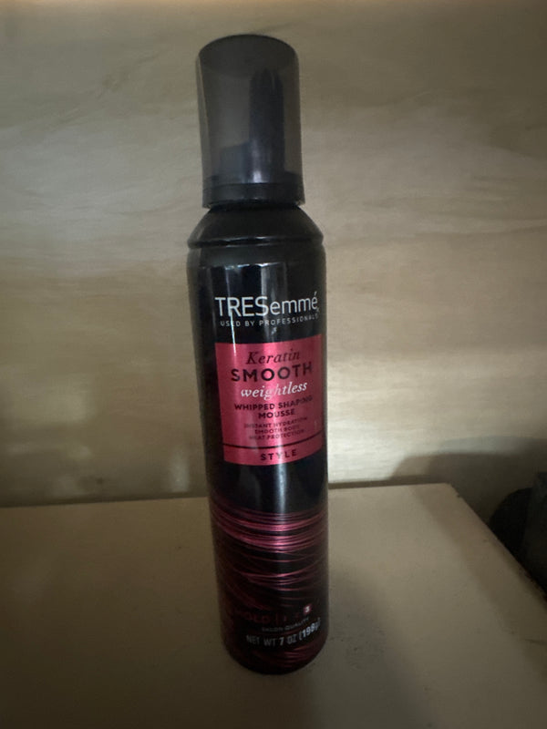 TRESemmé Keratin Smooth Weightless Styling Mousse