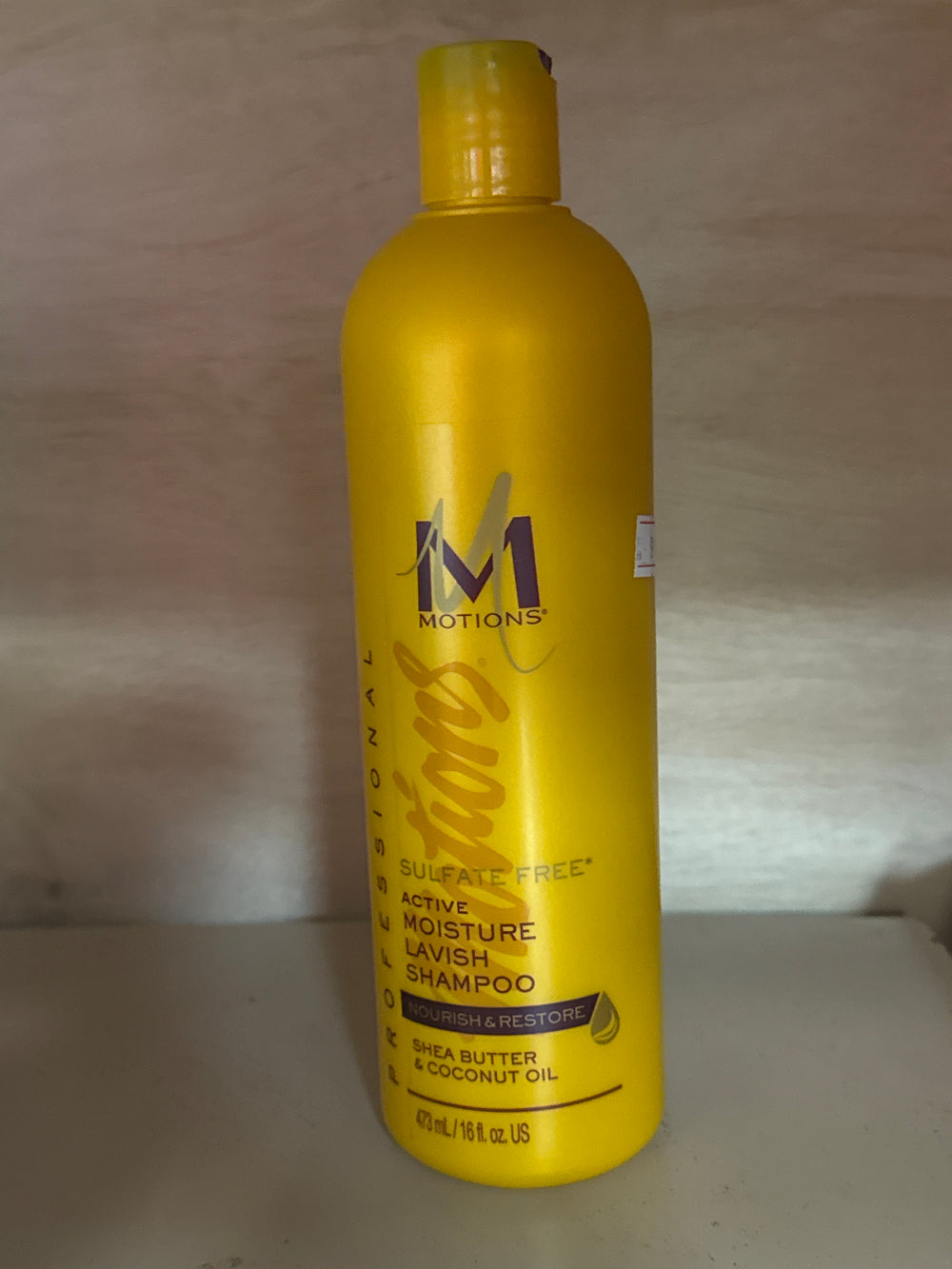 Motions Active Moisture Lavish Shampoo
